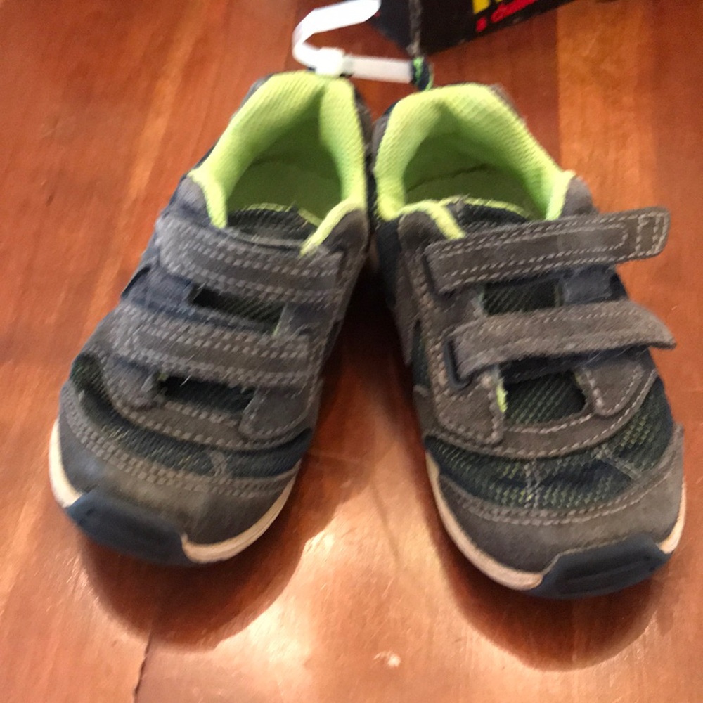 Stride Rite Kingston size 8 M toddler boys GUC